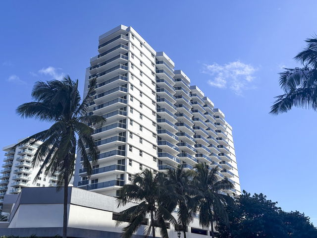 The Riviera  photo 2